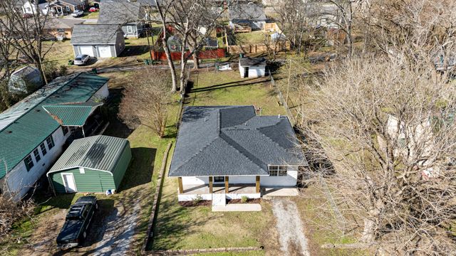 104 Locust Avenue, South Pittsburg, TN 37380