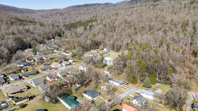 104 Locust Avenue, South Pittsburg, TN 37380