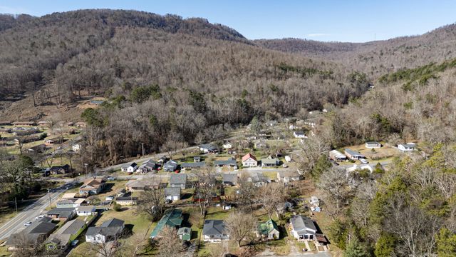 104 Locust Avenue, South Pittsburg, TN 37380