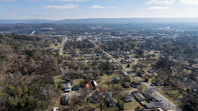 104 Locust Avenue, South Pittsburg, TN 37380