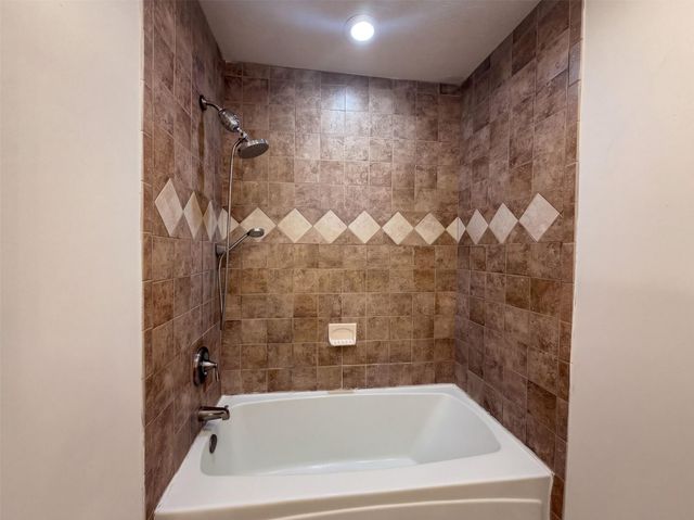 2307 Strait Lane, Houston, TX 77084