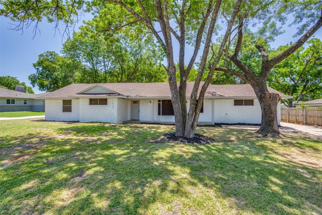 1614 Dakota Drive, Garland, TX 75043