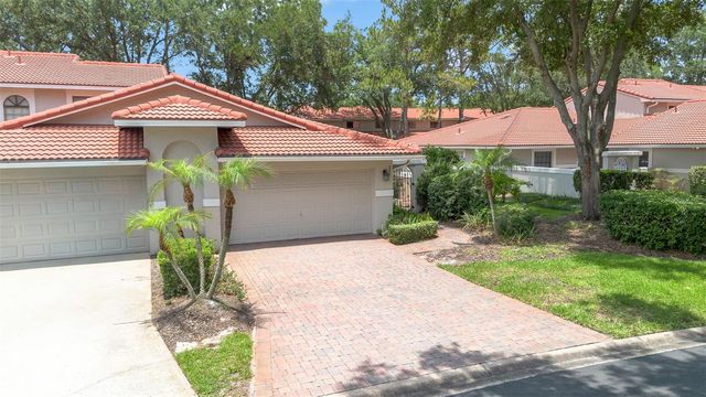 8237 BREEZE COVE LANE, Orlando, FL 32819