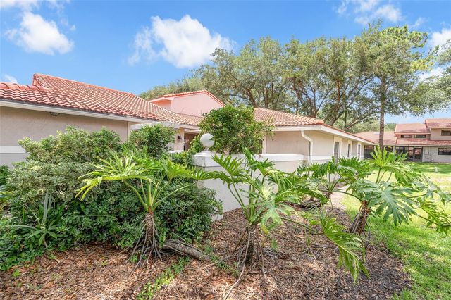 8237 BREEZE COVE LANE, Orlando, FL 32819