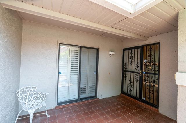 8237 BREEZE COVE LANE, Orlando, FL 32819