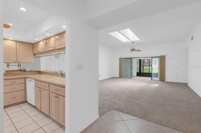 8237 BREEZE COVE LANE, Orlando, FL 32819