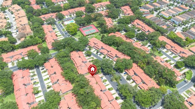 8237 BREEZE COVE LANE, Orlando, FL 32819