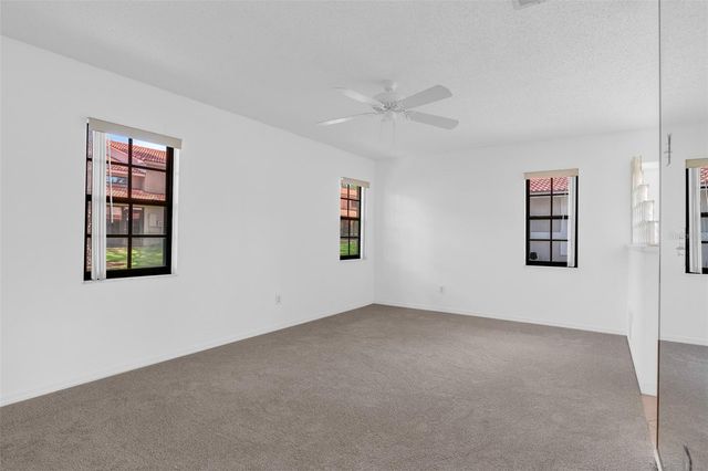 8237 BREEZE COVE LANE, Orlando, FL 32819