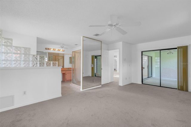 8237 BREEZE COVE LANE, Orlando, FL 32819