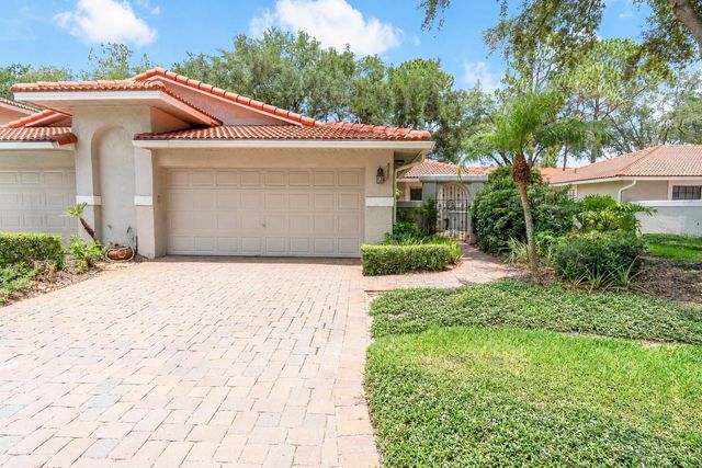 8237 BREEZE COVE LANE, Orlando, FL 32819