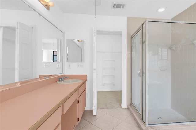 8237 BREEZE COVE LANE, Orlando, FL 32819