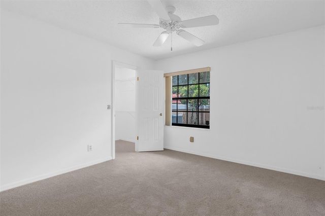 8237 BREEZE COVE LANE, Orlando, FL 32819