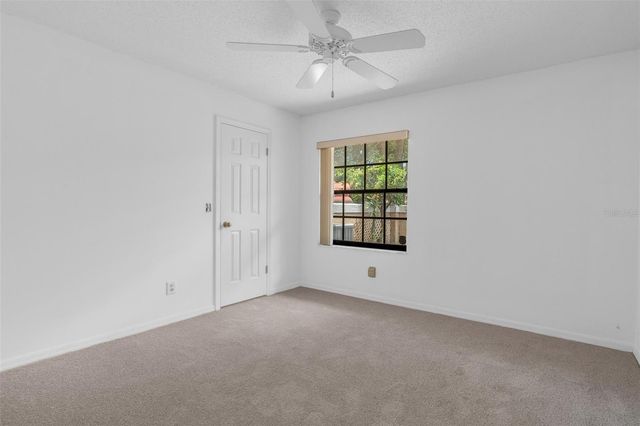 8237 BREEZE COVE LANE, Orlando, FL 32819