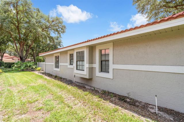 8237 BREEZE COVE LANE, Orlando, FL 32819