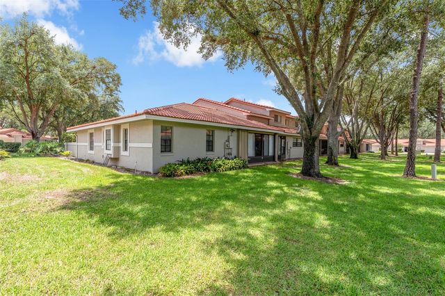 8237 BREEZE COVE LANE, Orlando, FL 32819