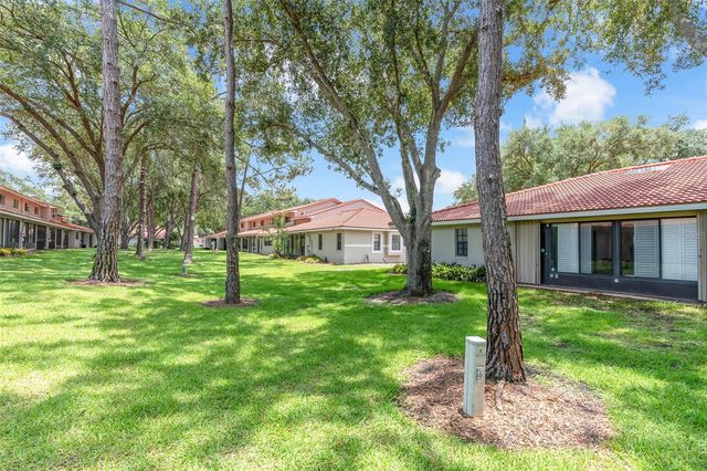 8237 BREEZE COVE LANE, Orlando, FL 32819