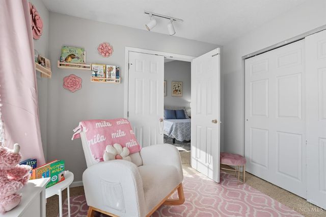 12025 Springdale Lake Drive, Springdale, OH 45246