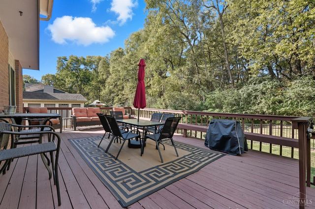 12025 Springdale Lake Drive, Springdale, OH 45246