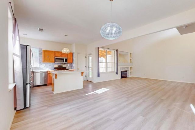 3233 Renaissance Drive SE, Rio Rancho, NM 87124