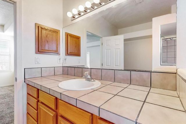 3233 Renaissance Drive SE, Rio Rancho, NM 87124