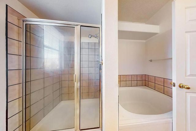 3233 Renaissance Drive SE, Rio Rancho, NM 87124