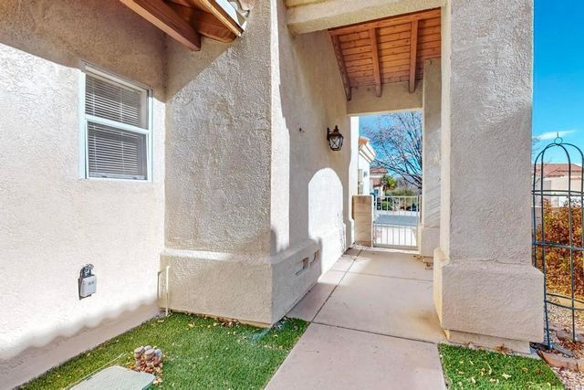 3233 Renaissance Drive SE, Rio Rancho, NM 87124