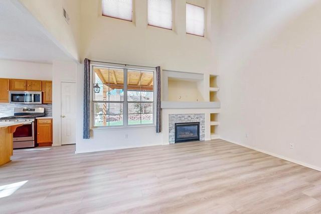 3233 Renaissance Drive SE, Rio Rancho, NM 87124