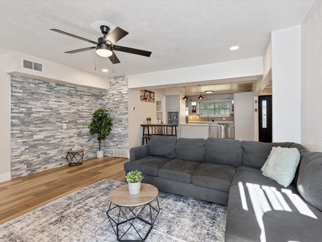 3614 Parader Court, Dallas, TX 75228