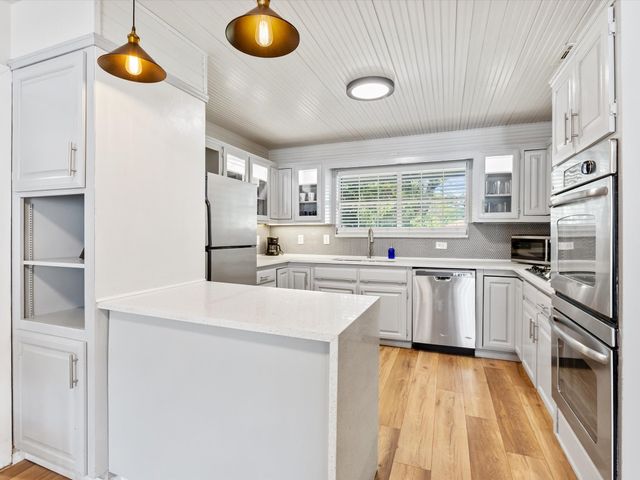 3614 Parader Court, Dallas, TX 75228