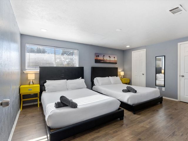 3614 Parader Court, Dallas, TX 75228