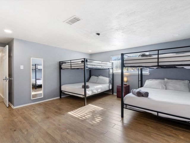 3614 Parader Court, Dallas, TX 75228