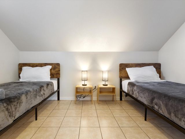 3614 Parader Court, Dallas, TX 75228