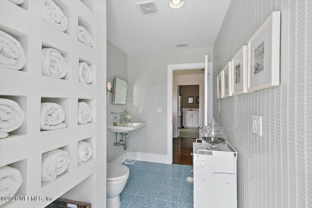 531 LAKE Road, Ponte Vedra Beach, FL 32082