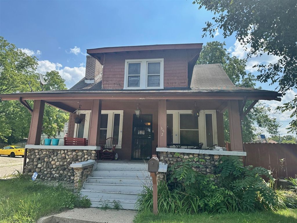 352 N Perry, Pontiac, MI 48342