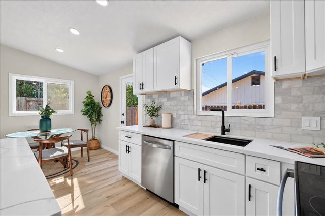 6501 Stoneman Dr, North Highlands, CA 95660