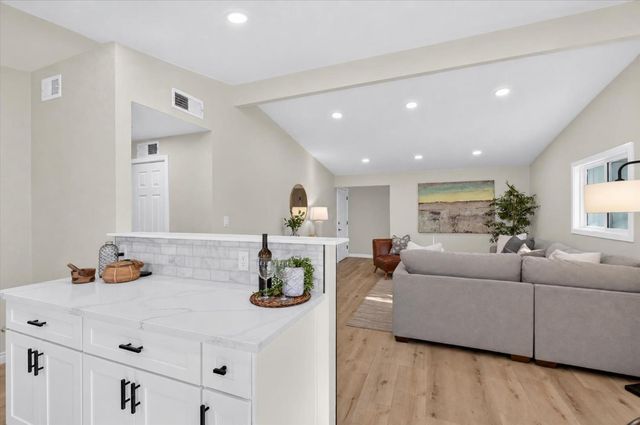 6501 Stoneman Dr, North Highlands, CA 95660