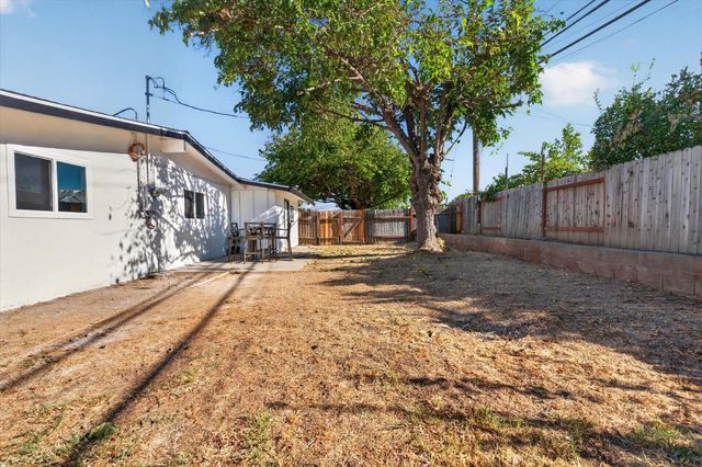 6501 Stoneman Dr, North Highlands, CA 95660