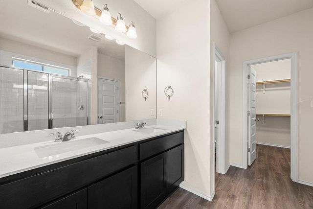 145 Goldfinch DR, San Marcos, TX 78666