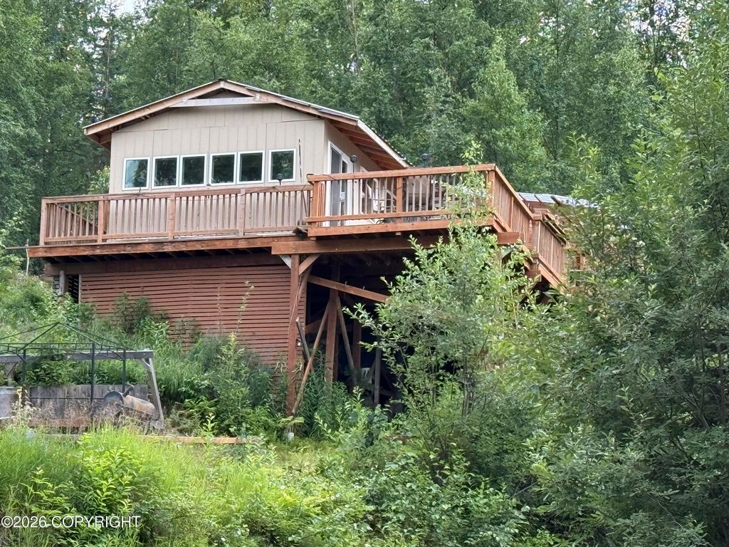 16995 W Lighthouse Drive, Big Lake, AK 99652