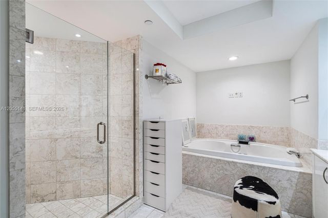 1331 Brickell Bay Dr 1611, Miami, FL 33131