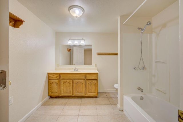 15241 Magnolia Rd, Grass Valley, CA 95949