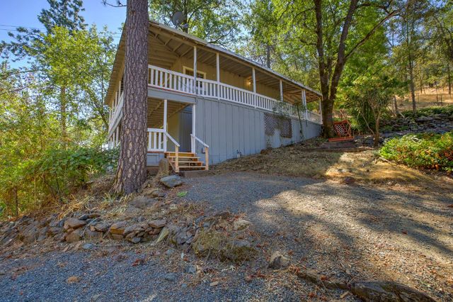 15241 Magnolia Rd, Grass Valley, CA 95949