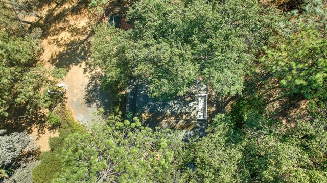 15241 Magnolia Rd, Grass Valley, CA 95949