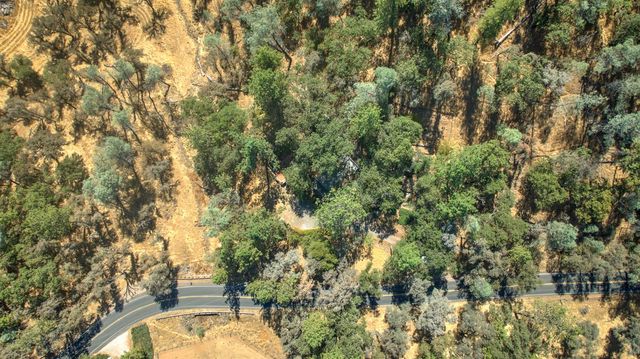 15241 Magnolia Rd, Grass Valley, CA 95949
