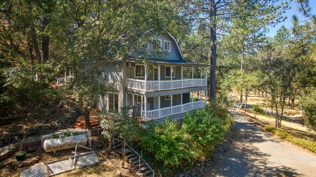 15241 Magnolia Rd, Grass Valley, CA 95949