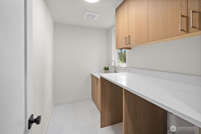 14027 1st Avenue NW, Seattle, WA 98177