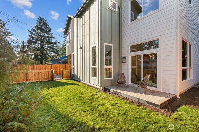 14027 1st Avenue NW, Seattle, WA 98177