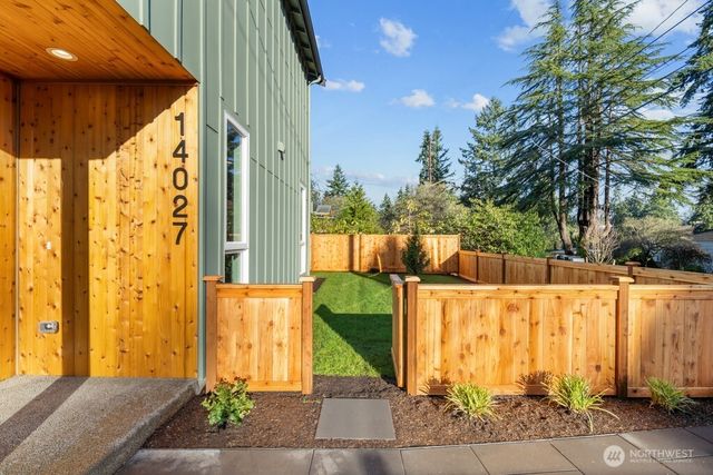 14027 1st Avenue NW, Seattle, WA 98177