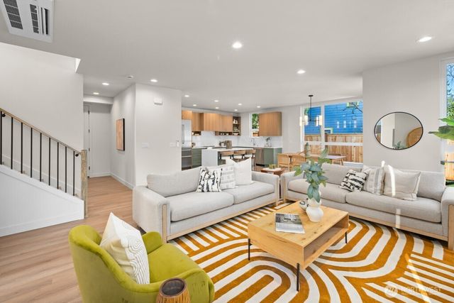 14027 1st Avenue NW, Seattle, WA 98177