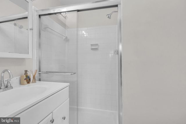 26 TIMBER ROCK RD, Gaithersburg, MD 20878